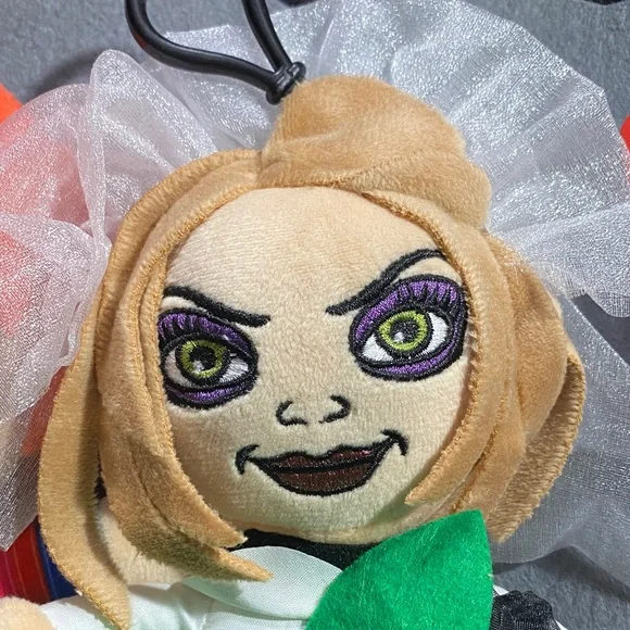 Chucky and Tiffany Plush Bouquet - Picture 10 of 12